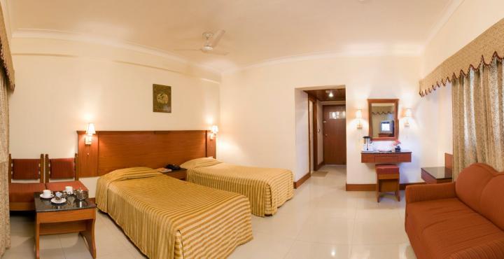 โฮเต็ล อติธิ Hotel อัครา ภายนอก รูปภาพ