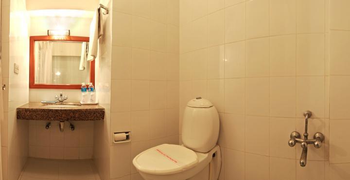 โฮเต็ล อติธิ Hotel อัครา ภายนอก รูปภาพ
