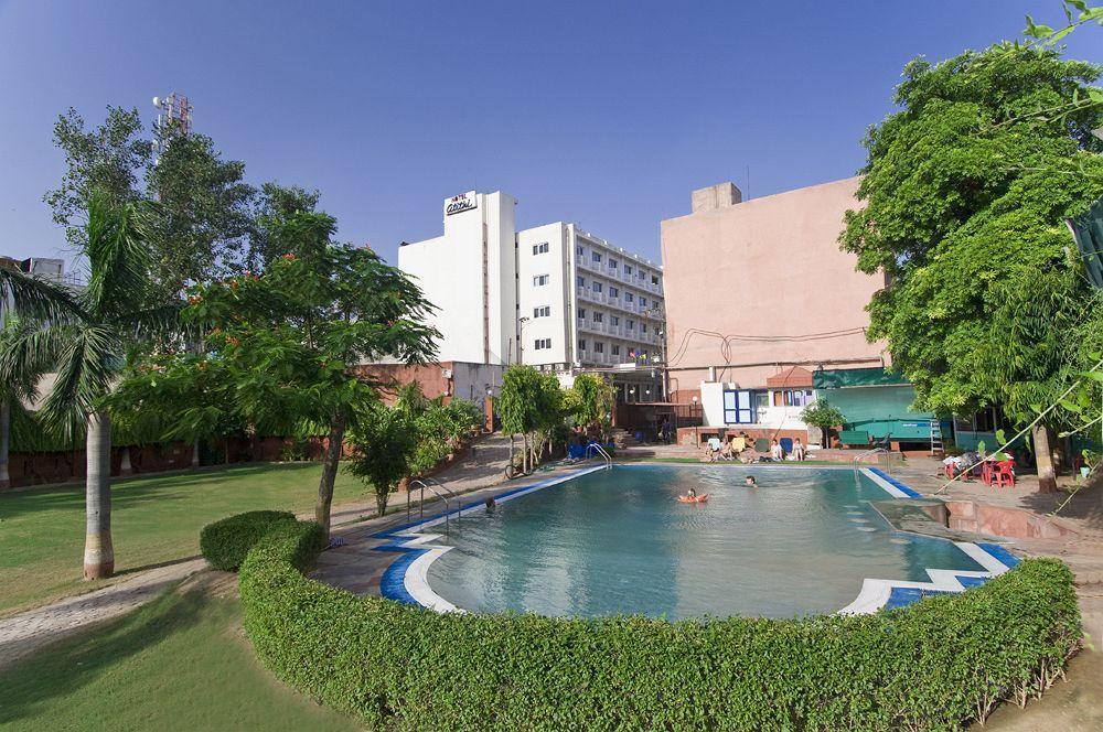 โฮเต็ล อติธิ Hotel อัครา ภายนอก รูปภาพ